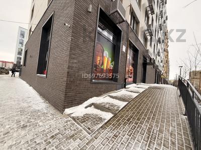 Свободное назначение, офисы, магазины и бутики, склады, салоны красоты, медцентры и аптеки, образование, развлечения · 60.21 м² за 70 млн 〒 в Атырау, мкр Атырау