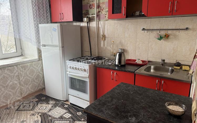 1-комнатная квартира · 34 м² · 4/5 этаж, Иртышская ул. 11 за 16.5 млн ₸ в Семее, Красный Кордон — фото 2