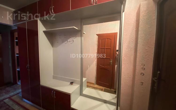 2-комнатная квартира · 60 м² · 3/3 этаж, 1мкр 48дом 48 за 13 млн 〒 в Туркестане — фото 2