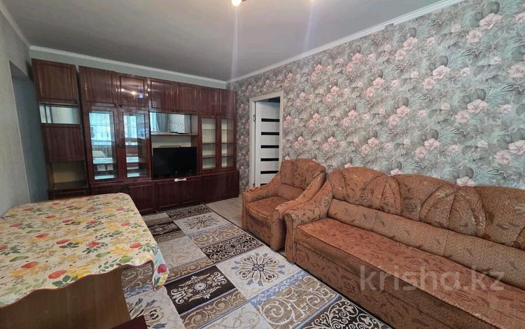 2-комнатная квартира · 45 м² · 1/5 этаж, мкр Самал 27 за 100 000 ₸ в Таразе — фото 2