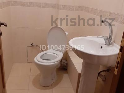 2-бөлмелі пәтер · 70 м² · 7/10 қабат, Байгазиева 35, бағасы: 300 000 ₸ в Каскелене