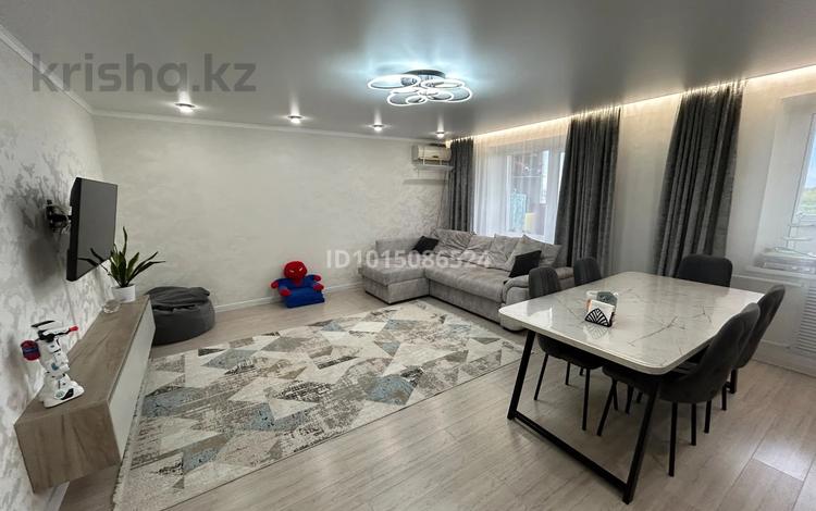 3-комнатная квартира · 72 м² · 9/10 этаж, Майры 49 за 40 млн ₸ в Павлодаре — фото 2