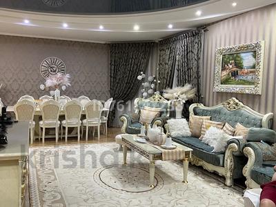 5-комнатная квартира · 250 м² · 13/17 этаж, торайгырова 1 за 95 млн 〒 в Павлодаре