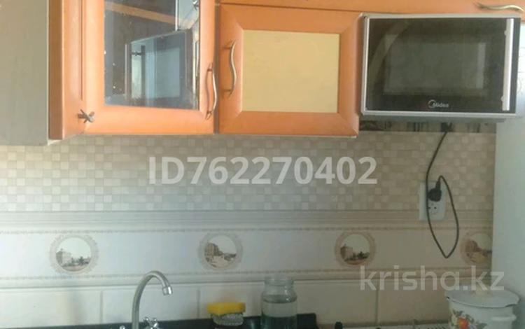 1-комнатная квартира · 37 м² · 2/5 этаж, 2 микрайон 46 — В центре за 75 000 〒 в Степногорске — фото 2