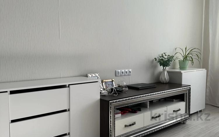 2-бөлмелі пәтер · 55 м² · 8/9 қабат, Мустафа Шокай 107, бағасы: 28 млн ₸ в Астане, Алматы р-н — фото 2