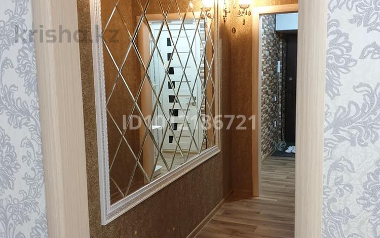2-бөлмелі пәтер · 70 м² · 5/9 қабат, ул. Язева 9, бағасы: 230 000 ₸ в Караганде — фото 2