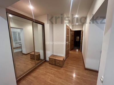 2-комнатная квартира · 56 м² · 9/12 этаж, мкр Сайран 118 за 300 000 ₸ в Алматы, Ауэзовский р-н