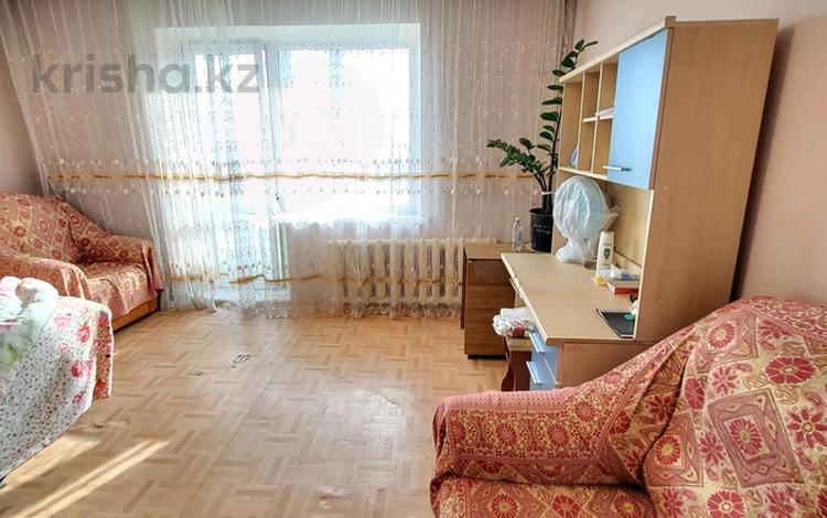3-комнатная квартира, 67.5 м², 9/10 этаж, Карменова 76 за 28 млн 〒 в Семее — фото 2
