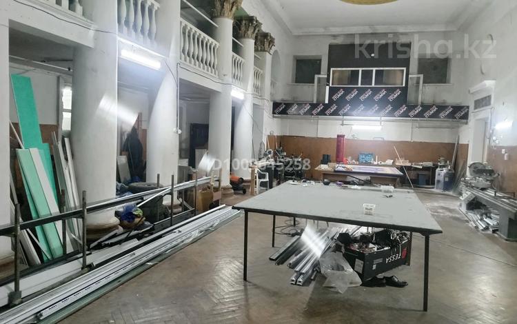 Цех по производству пластиковых окон · 200 м², бағасы: 2 млн ₸ в Караганде, Алихана Бокейханова р-н — фото 2