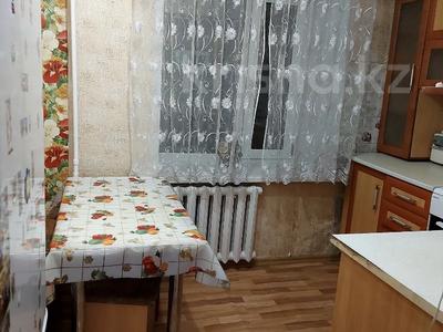 2-комнатная квартира, 54 м², 2/5 этаж помесячно, Кабанбай батыра 126 за 100 000 〒 в Усть-Каменогорске