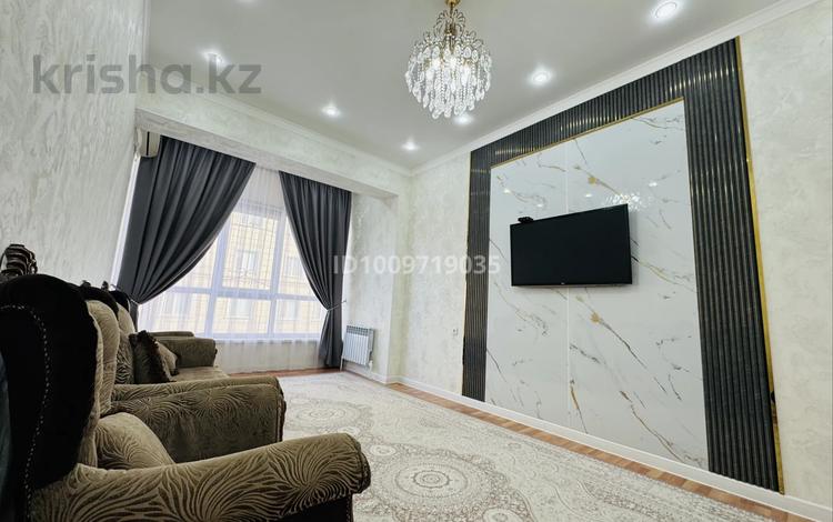2-комнатная квартира · 75 м² · 3/8 этаж, 19a за 15 000 ₸ в Актау, 19А мкр — фото 2