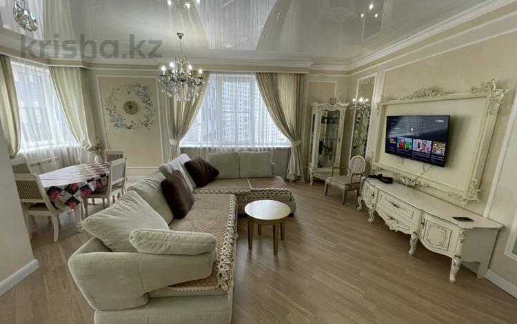 2-комнатная квартира · 80 м² · 7/21 этаж, Аль-Фараби 21 за 500 000 ₸ в Алматы, Бостандыкский р-н — фото 2