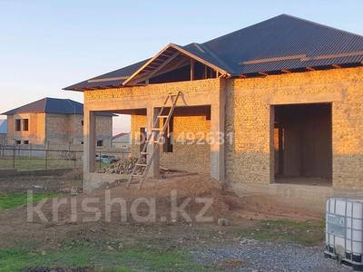 Продажа домов и дачи в Шымкенте: Отдельный дом · 8 комнат · 205 м² · 10 сот., мкр Бозарык , Бозарық ш/а — Қосжарық за 30 млн 〒 Отдельный дом · 8 комнат · 205 м² · 10 сот., мкр Бозарык , Бозарық ш/а — Қосжарық за 30 млн 〒 в Шымкенте, Абайский р-н