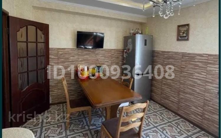 5-комнатная квартира · 300 м² · 2/4 этаж, мкр Юго-Восток, Муканова 45 — Муканова за 95 млн ₸ в Караганде, Казыбек би р-н — фото 2