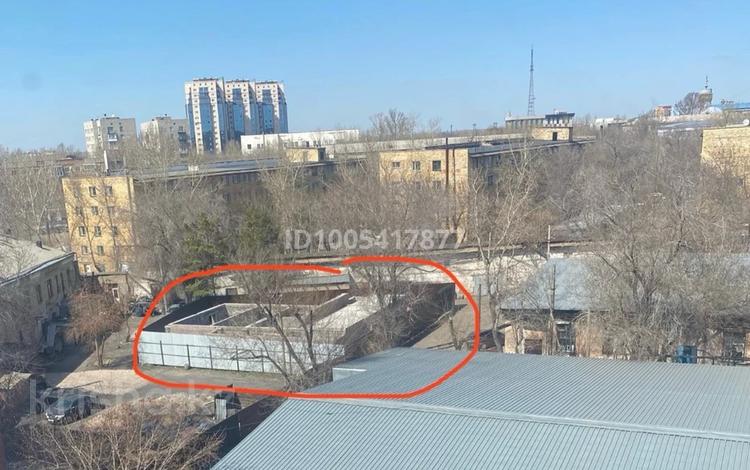 Жер телімі · 6 сотық, Ержанова 18/2, бағасы: 95 млн ₸ в Караганде, Казыбек би р-н — фото 2