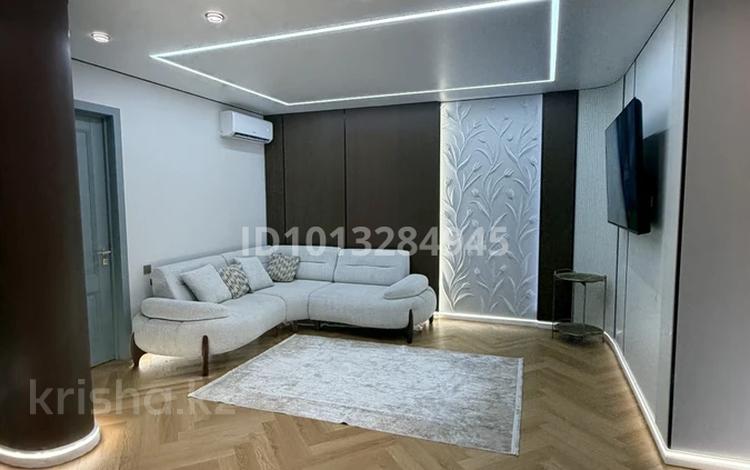 4-комнатная квартира · 107 м² · 8/9 этаж, Толе би 285/8к17 за 74.5 млн ₸ в Алматы, Ауэзовский р-н — фото 2
