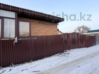 Отдельный дом · 3 комнаты · 105.8 м² · 1 сот., мкр Михайловка , Речная 36А за 19.5 млн 〒 в Караганде, Казыбек би р-н