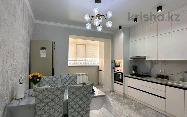 3-комнатная квартира · 105 м² · 3/5 этаж, мкр. Алтын орда за 47.5 млн ₸ в Актобе — фото 2