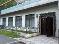 Свободное назначение, офисы, магазины и бутики, медцентры и аптеки, образование, кабинеты и рабочие места · 180 м² за 430 000 〒 в Шымкенте, Аль-Фарабийский р-н — фото 2