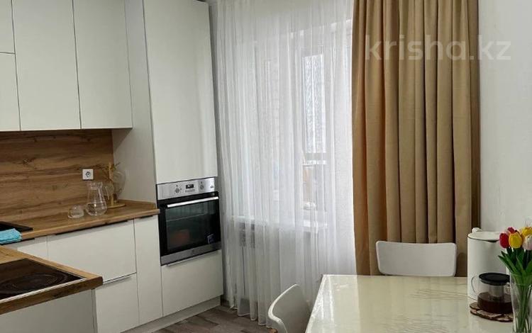2-комнатная квартира · 70 м² · 16/24 этаж, мкр Юго-Восток, микрорайон Байкена Ашимова 24 за 24 млн ₸ в Караганде, Казыбек би р-н — фото 6