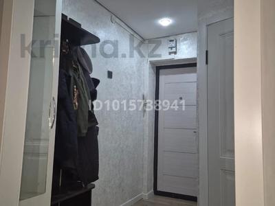 2-комнатная квартира · 48 м² · 2/5 этаж, Есенберлина 15 — Сзади акимата, возле школы №7 за 200 000 ₸ в Жезказгане