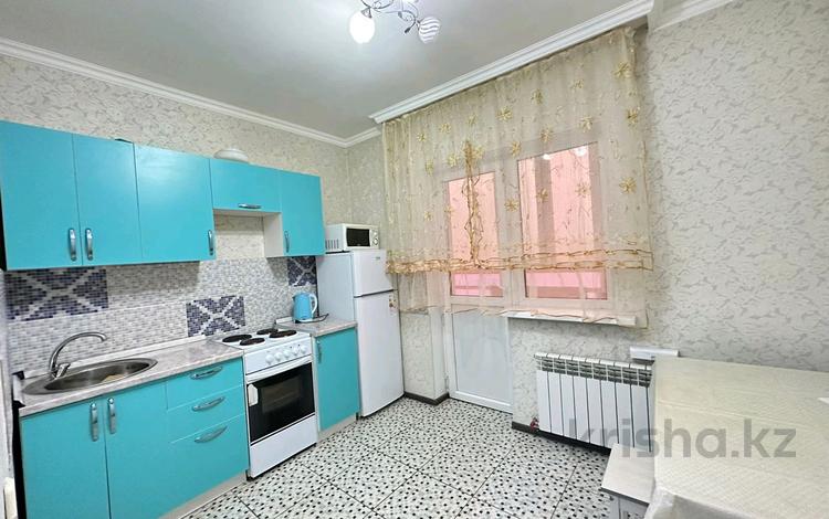 1-комнатная квартира, 40 м², 6/17 этаж помесячно, Улы дала 45