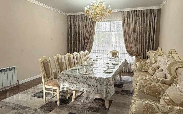 Дом · 4 комнаты · 500 м², Каратальская 148 за 70 000 ₸ в Талдыкоргане — фото 2