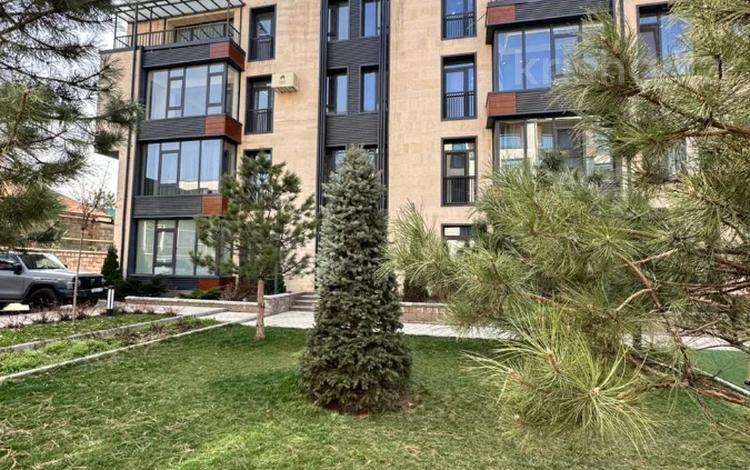 6-бөлмелі пәтер · 300 м² · 3/5 қабат, мкр Таусамалы, ​Герольда Бельгера 1Б, бағасы: 189 млн ₸ в Алматы, Наурызбайский р-н — фото 2