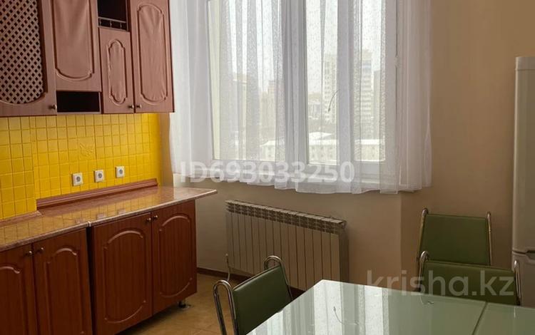 1-комнатная квартира, 52 м², 6/11 этаж помесячно, Туркестан 8