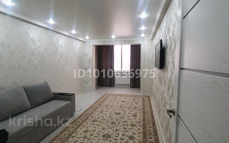 2-бөлмелі пәтер · 35 м² · 3 қабат, 11-ш/а., бағасы: 10 000 ₸ в Актау, 11-й мкр — фото 2