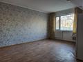 2-бөлмелі пәтер · 48 м² · 1/5 қабат, Ауэзова 27, бағасы: 15 млн ₸ в Семее — фото 2