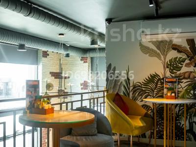 Свободное назначение, офисы, магазины и бутики, общепит, салоны красоты, медцентры и аптеки, образование · 134 м² за 198 млн 〒 в Атырау