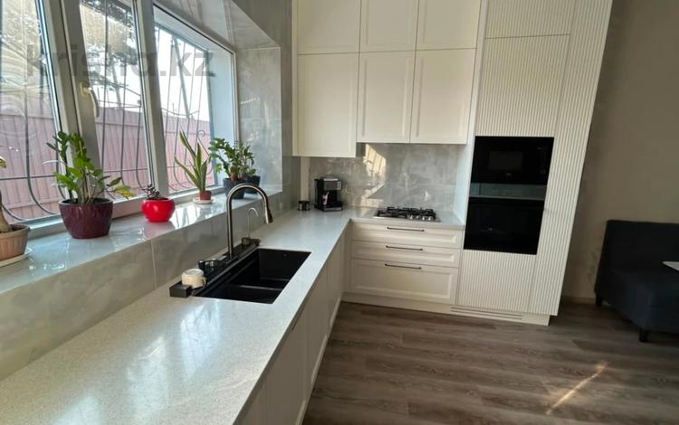 Отдельный дом · 4 комнаты · 375 м² · 10.1 сот., Ленина 3 за 200 млн ₸ в Костанае — фото 2