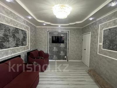 Продажа квартир в Жамбылской обл.: 3-комнатная квартира · 68.4 м² · 1/5 этаж, 10 микр Аса за 20 млн 〒 3-комнатная квартира · 68.4 м² · 1/5 этаж, 10 микр Аса за 20 млн 〒 в Таразе