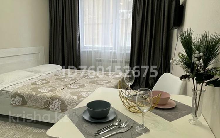 1-бөлмелі пәтер · 20 м² · 6/9 қабат, Казыбек би 125 — Досмухамедова, бағасы: 15 000 ₸ в Алматы, Алмалинский р-н — фото 2