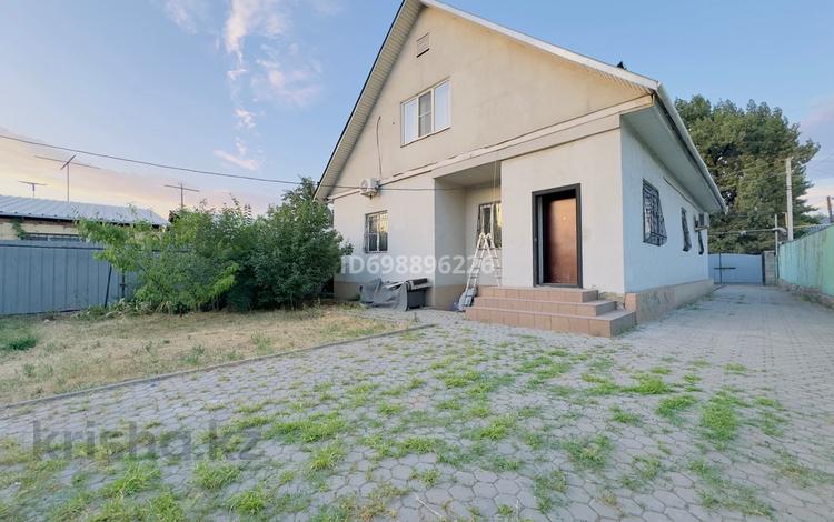 Отдельный дом · 7 комнат · 270 м², Ислама каримова 195 — Абая розыбакиева за 1.7 млн 〒 в Алматы, Алмалинский р-н — фото 2