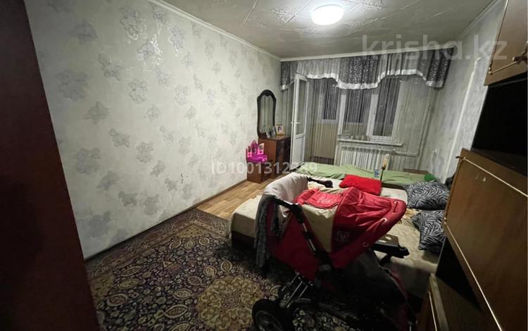 3-комнатная квартира · 65 м² · 2/5 этаж, мкр Айнабулак-2 70 за 43 млн 〒 в Алматы, Жетысуский р-н — фото 2