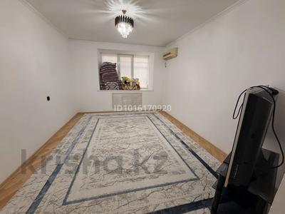 4-комнатная квартира · 90 м² · 1/5 этаж, Сатпаева 36 за 190 000 ₸ в Атырау, мкр Авангард-4
