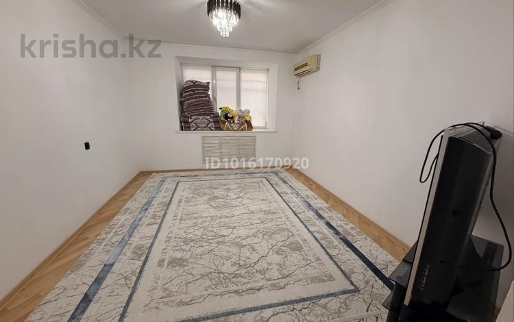 4-комнатная квартира · 90 м² · 1/5 этаж, Сатпаева 36 за 190 000 ₸ в Атырау, мкр Авангард-4 — фото 2
