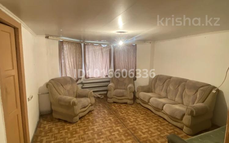 2-комнатная квартира · 50 м² · 1/1 этаж, Карменова 8 за 95 000 ₸ в Семее — фото 2