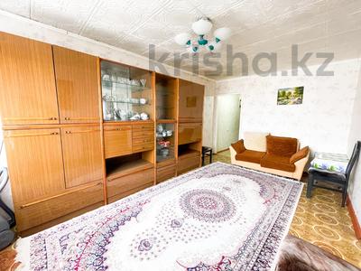 2-комнатная квартира, 42 м², 4/4 этаж, жетысу за 11 млн 〒 в Талдыкоргане, мкр Жетысу