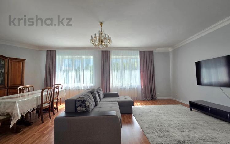 4-комнатная квартира · 200 м² · 2/4 этаж, Кадыргали Жалайыри — Большая площадь, выгодная цена! за 149 млн ₸ в Астане, Алматы р-н — фото 2