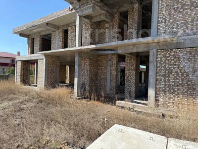 Отдельный дом · 9 комнат · 812 м² · 21 сот., Депутатский городок — Набережная реки Есиль, рядом с центром Столицы за 390 млн 〒 в Астане, Алматы р-н