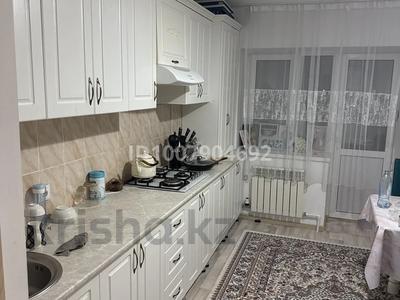 2-комнатная квартира · 60.4 м² · 3/4 этаж, Нур Актобе, Нұр Ақтөбе 28к — Дина гипермаркет за 18 млн 〒