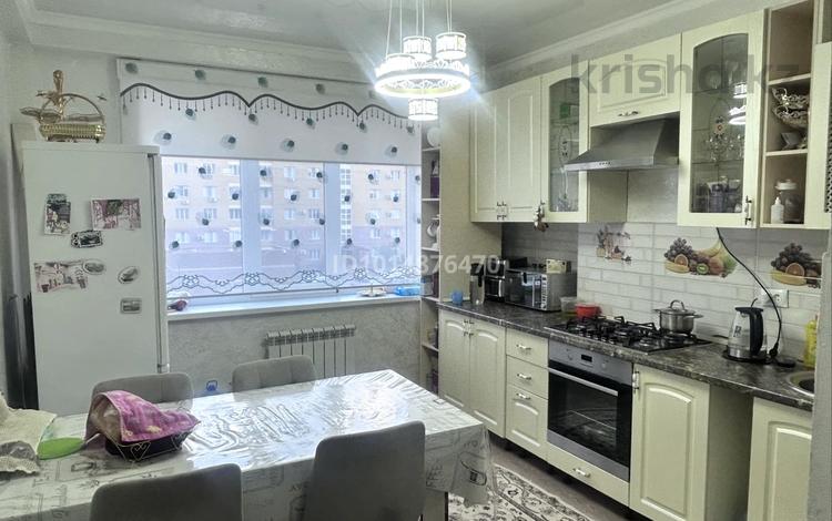 3-бөлмелі пәтер · 77 м² · 3/9 қабат, Береке ш/а. 37, бағасы: 33 млн ₸ в Атырау, мкр Береке — фото 2