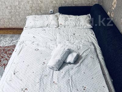 2-комнатная квартира · 50 м² · 5/17 этаж, Жандосова 144/1 за 3 000 ₸ в Алматы, Ауэзовский р-н
