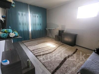 1-комнатная квартира, 36 м², 2/5 этаж помесячно, Рыскулова 3 за 100 000 〒 в Шымкенте, Аль-Фарабийский р-н