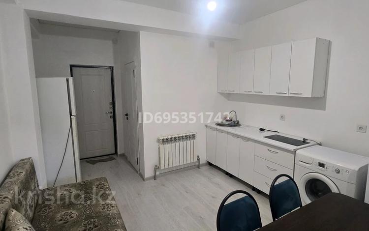 1-комнатная квартира, 30 м², 2/2 этаж помесячно, мкр Акбулак, Рустемова 53