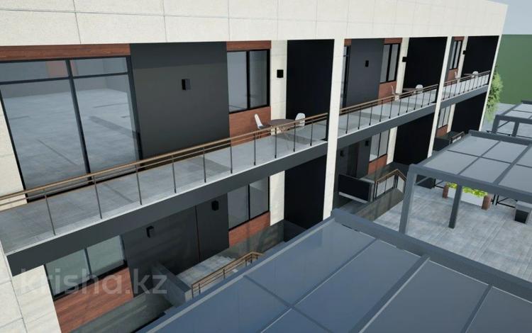 Отдельный дом · 7 комнат · 360 м² · 3 сот., мкр "Шыгыс 2" 11 за 65 млн 〒 в Актау, мкр "Шыгыс 2" — фото 2