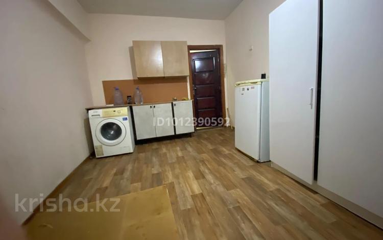 1-бөлмелі пәтер · 14 м² · 4/5 қабат, ул. Утеген батыра 71А, бағасы: 11 млн ₸ в Алматы, Ауэзовский р-н — фото 2